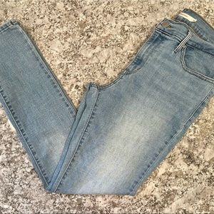 Levi jeans